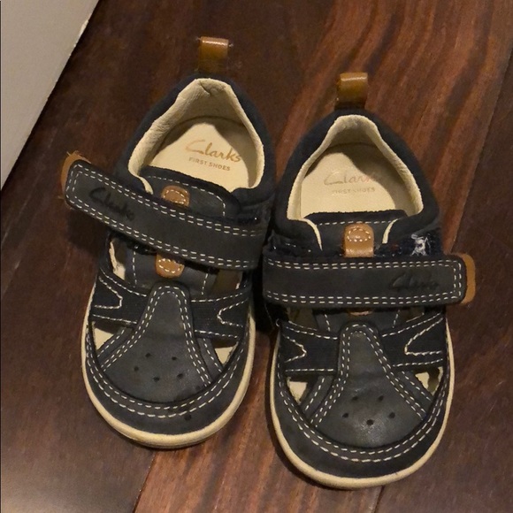 clarks little boy shoes